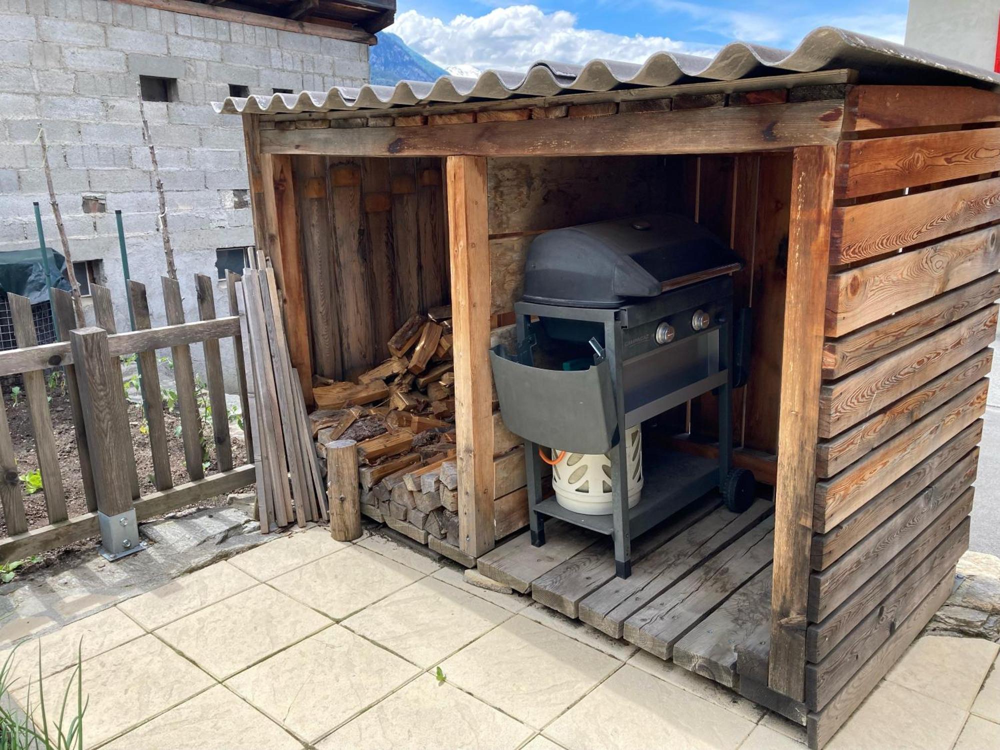 Ferienwohnung Dorfbrunnu Ried-Brig Dış mekan fotoğraf